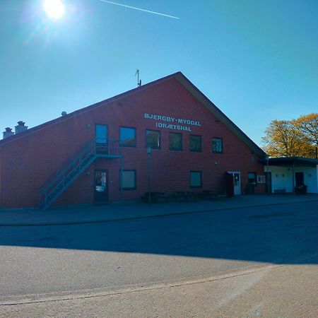 Bjergby Guesthouse Hjorring Exterior photo